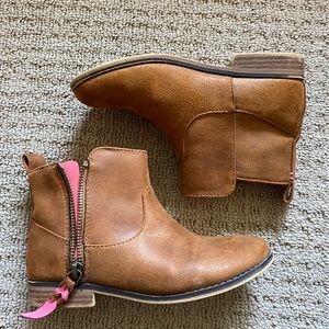 Girls Boots